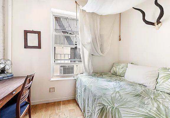 5th image of 149 Avenue C APT 3R