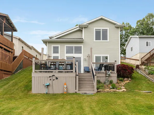 420 Lane 330 Big Otter Lk, Fremont, IN 46737