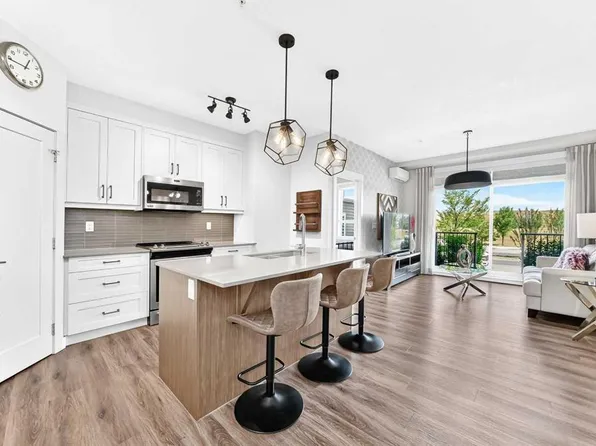 10 E Walgrove Walk SE #120, Calgary, AB T2X 4E3