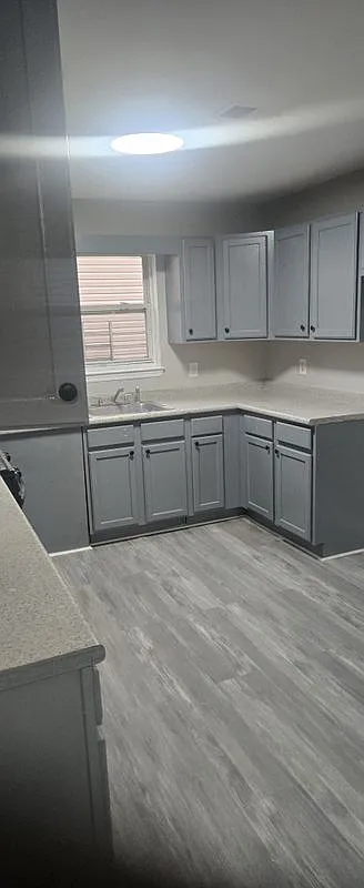 8 bed, 5.0 bath, 1572 sqft, $2,700 — Photo 1