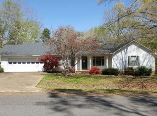 181 Parker Dr, Jackson, TN 38305