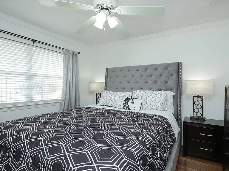 4331 Marina St #B — Photo 8