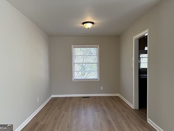 2nd image of 10747 Thrasher Rd