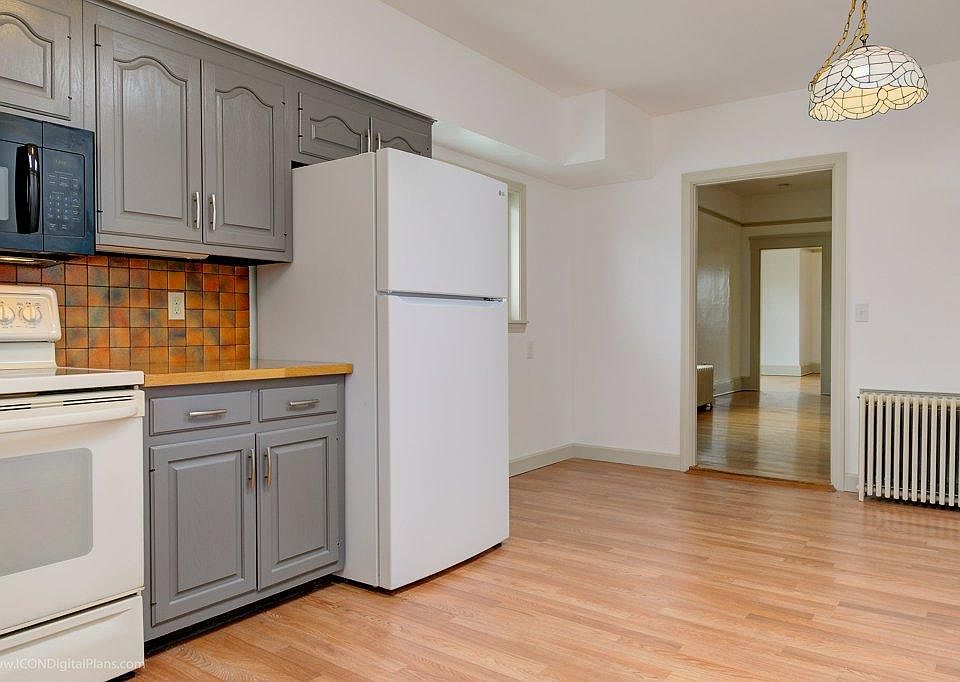 372 Broadway Newport RI Zillow