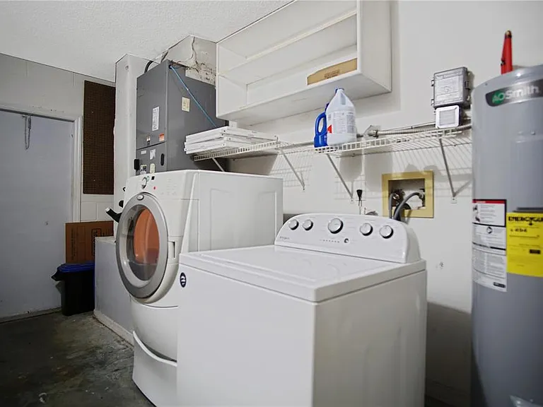 928 Loma Bonita Dr — Photo 37