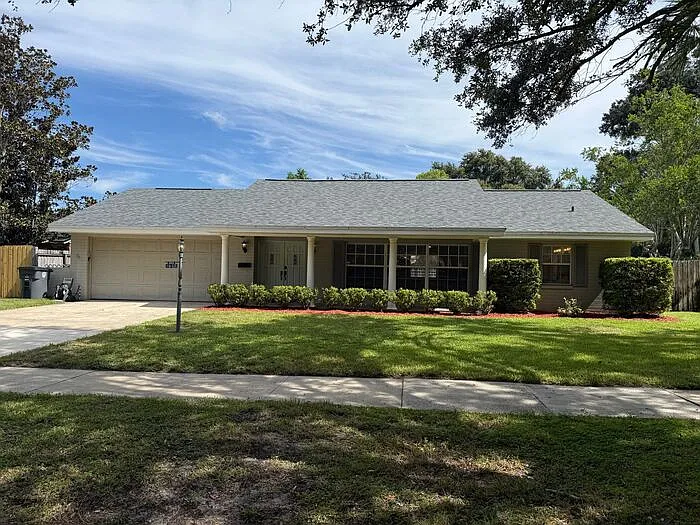 4 bed, 3.0 bath, 2134 sqft, $4,495 — Photo 2