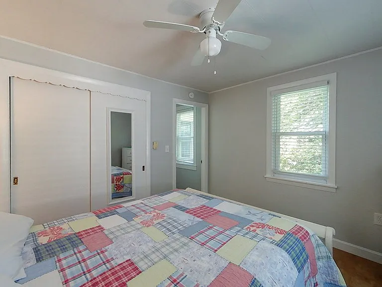 25 Warren Ave — Photo 9