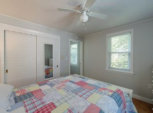 25 Warren Ave, Middletown, RI 02842