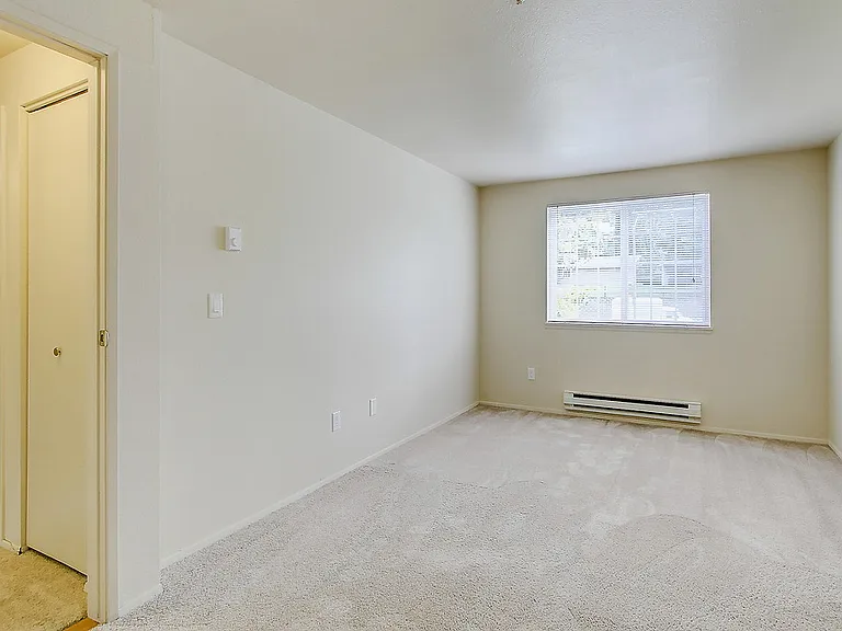 Evergreen Heights — Photo 17