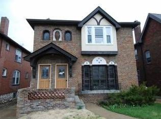 7315 Forsyth Blvd, Saint Louis, MO