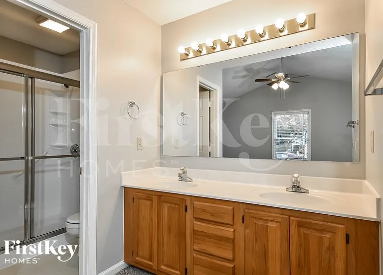 3501 Cardinal Ridge Dr — Photo 10