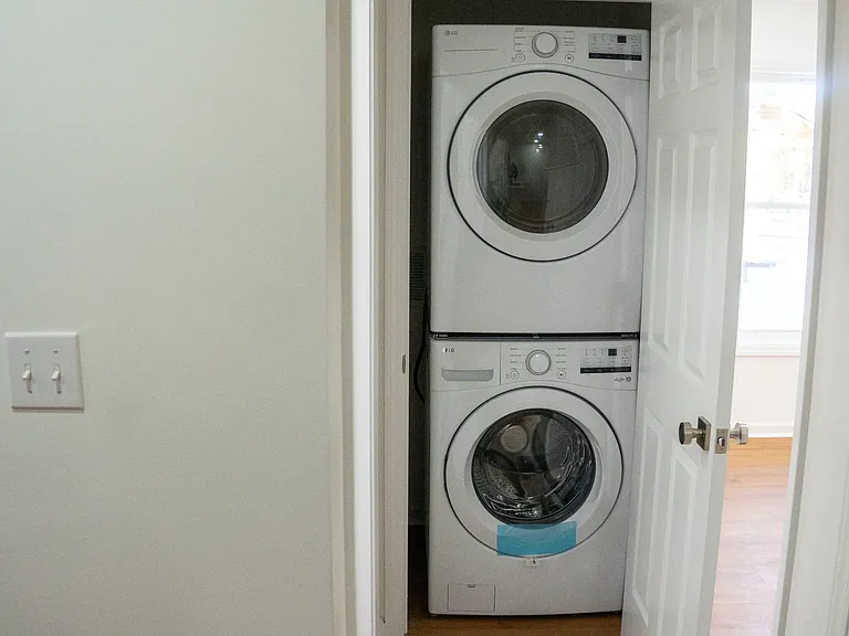 208 Fayette St #4 — Photo 8