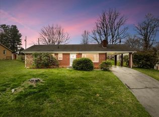 1513 Overton Dr, Pulaski, VA 24301