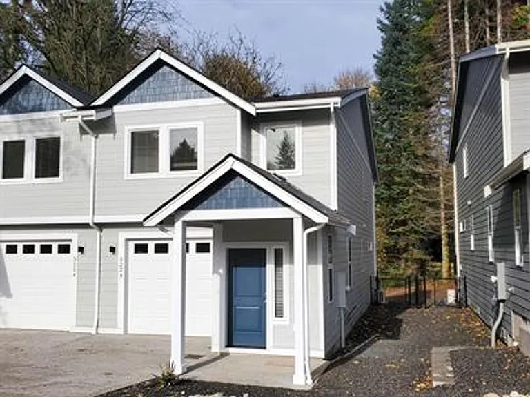 322 Bates St SW #B — Photo 2