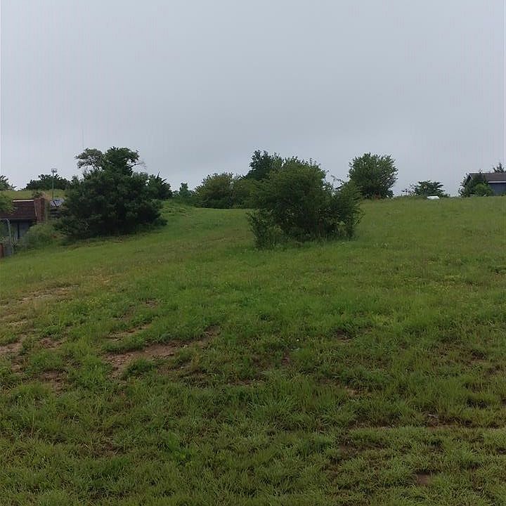 2nd image of 108 Shadowood Dr