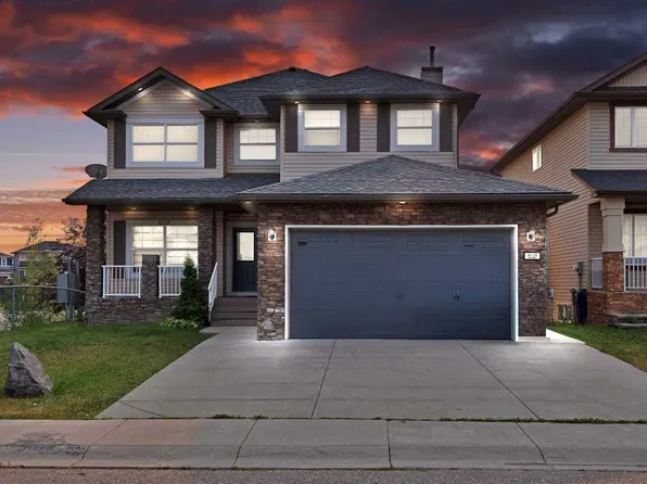 1125 E Channelside Dr SW, Airdrie, AB T4B 3J4