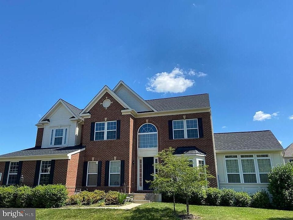 2nd image of 42370 Southfork Ct
