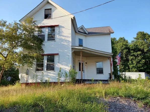 96 East St, Ware, MA 01082