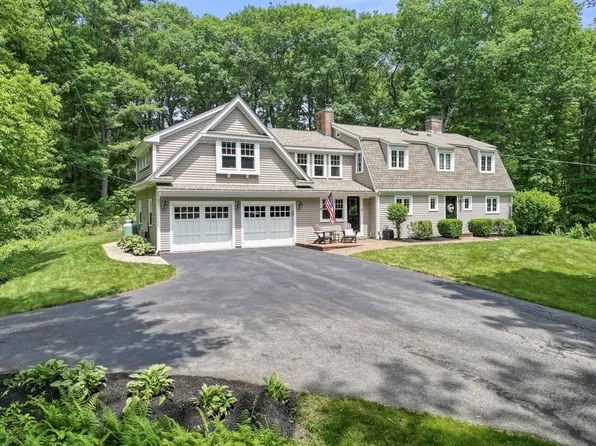 22 Timber Ln, Topsfield, MA 01983