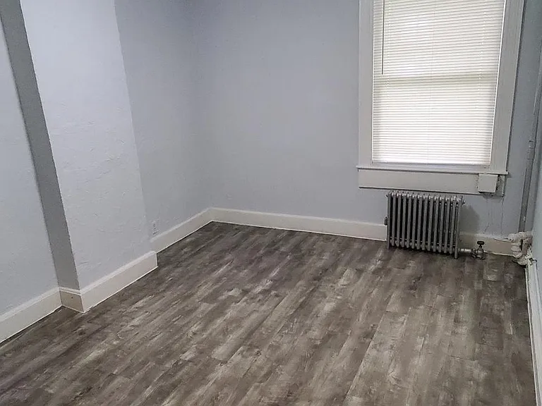 82 Rockland St #2F — Photo 9