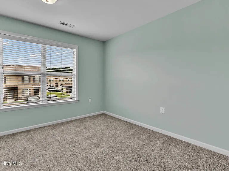 409 Sullivan Loop Rd — Photo 15