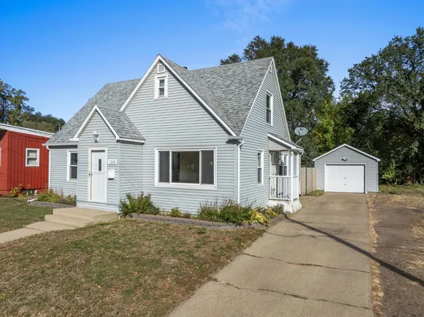 1314 7th Ave NW, Minot, ND 58703
