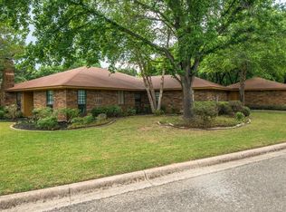 2004 Casa Loma Ct, Grapevine, TX 76051