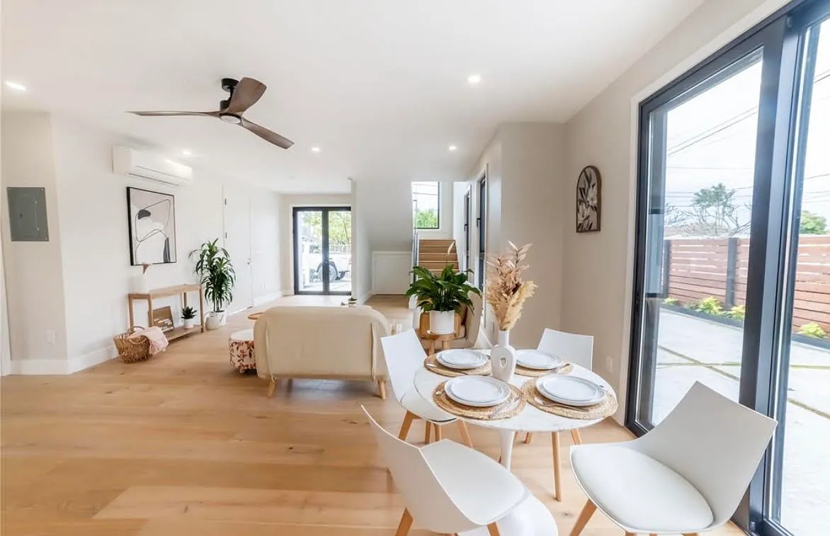 2 bed, 1100 sqft, $5,700 — Photo 3