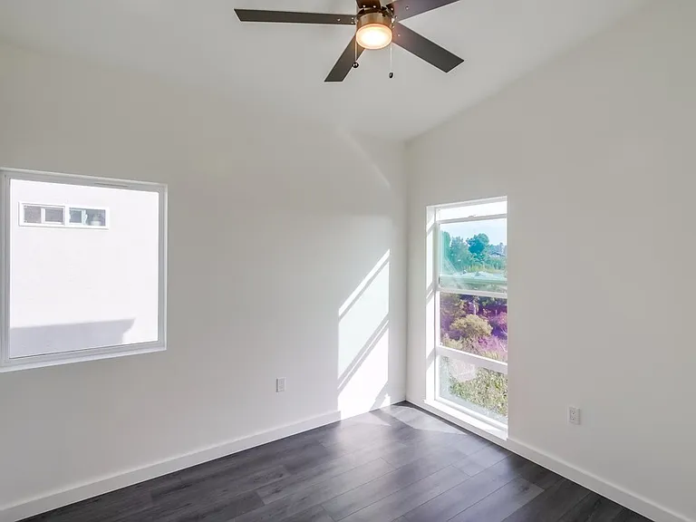5119 Ewing St #2 — Photo 26