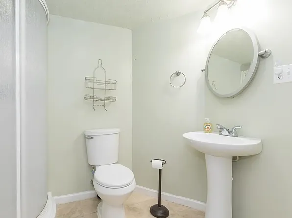 705 Holston Rd, Wytheville, VA 24382