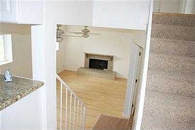 4th image of 11020 Kielich Ave NE
