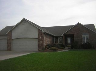 427 E 6th Ave, Cheney, KS 67025