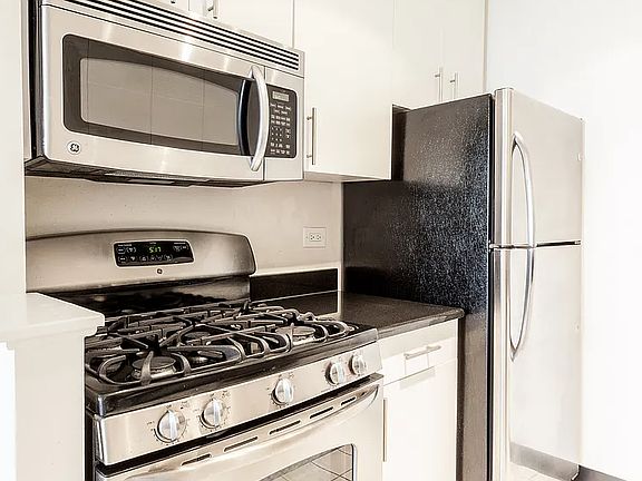 4th image of 182 E 95th St APT 26H