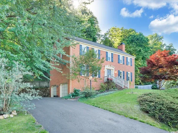 5376 Canter Dr, Roanoke, VA 24018