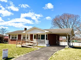 401 Corner Dr, Covington, VA 24426