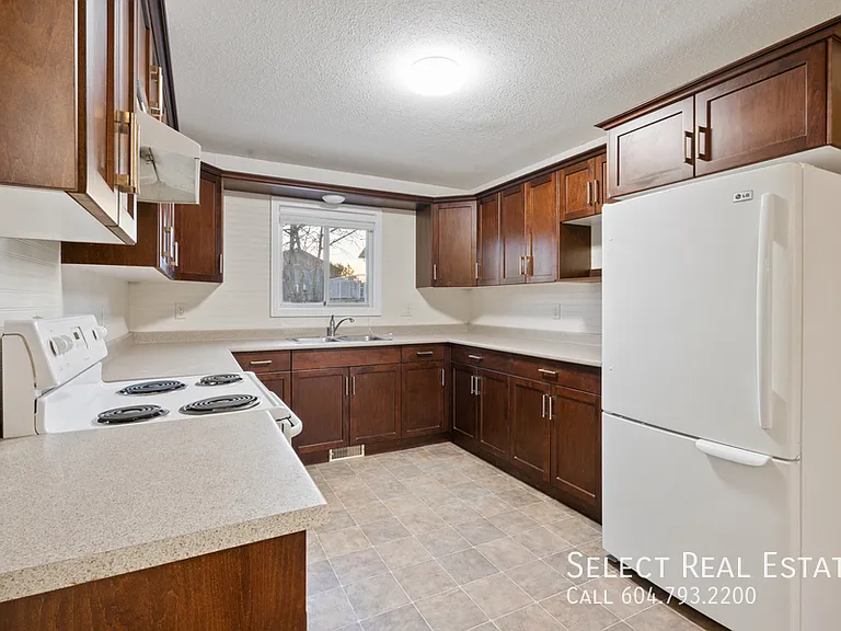 45400 Jackson St #A — Photo 4