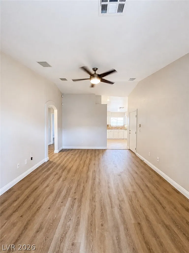 3 bed, 2.0 bath, 1235 sqft, $1,950 — Photo 2