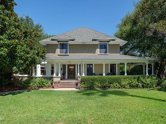 5th image of 303 Markham Pl