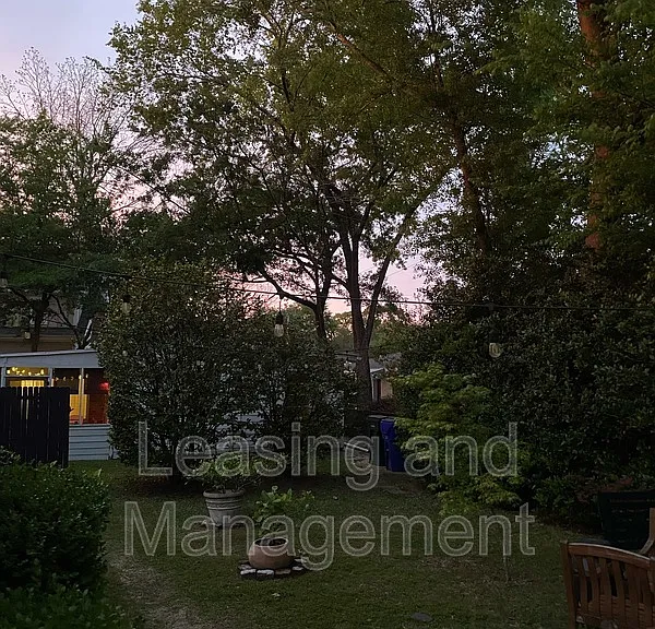 2056 Saint James Dr #COTTAGE — Photo 2