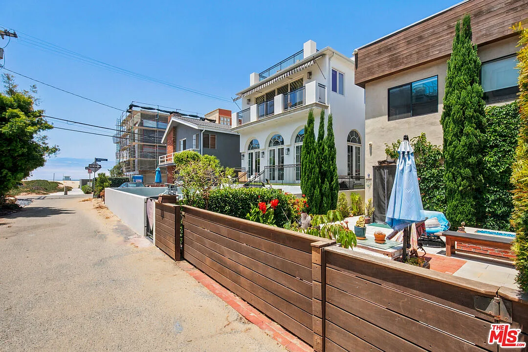 2 bed, 2.0 bath, $8,250 — Photo 3