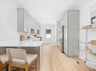 39 W Valley Cir, West Warwick, RI 02893