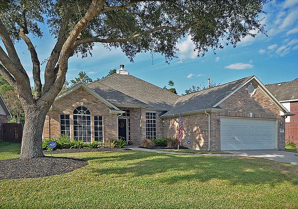 1st image of 4538 Canyon Crest Dr