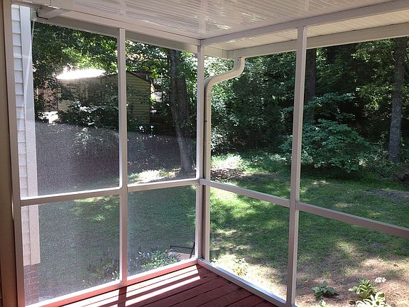4th image of 2897 Brookridge Dr