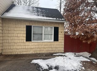 (Undisclosed Address), West Babylon, NY 11704