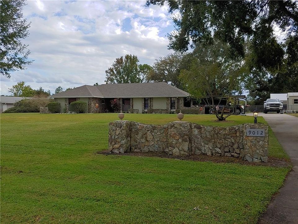 1st image of 9012 Oakwood Dr