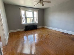 27 West St APT 5, Worcester, MA 01609