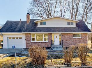 21025 Greenview Rd, Council Bluffs, IA 51503