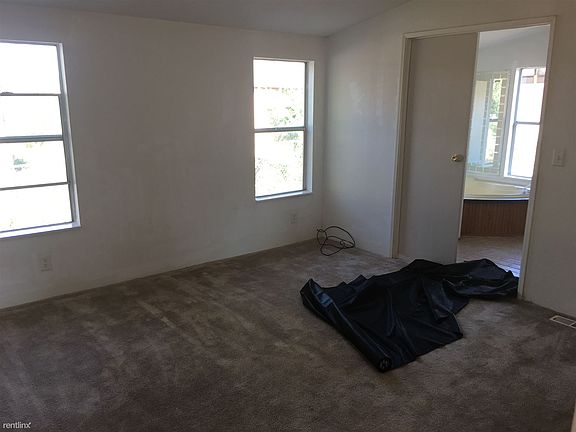4th image of 2811 E 16th St