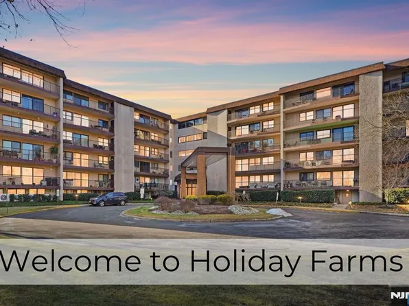 521 Piermont Ave APT 306A, River Vale, NJ 07675