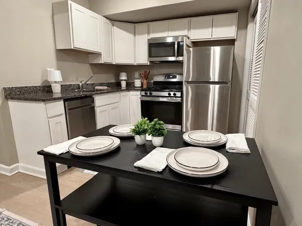 714 Park Rd NW #302, Washington, DC 20010